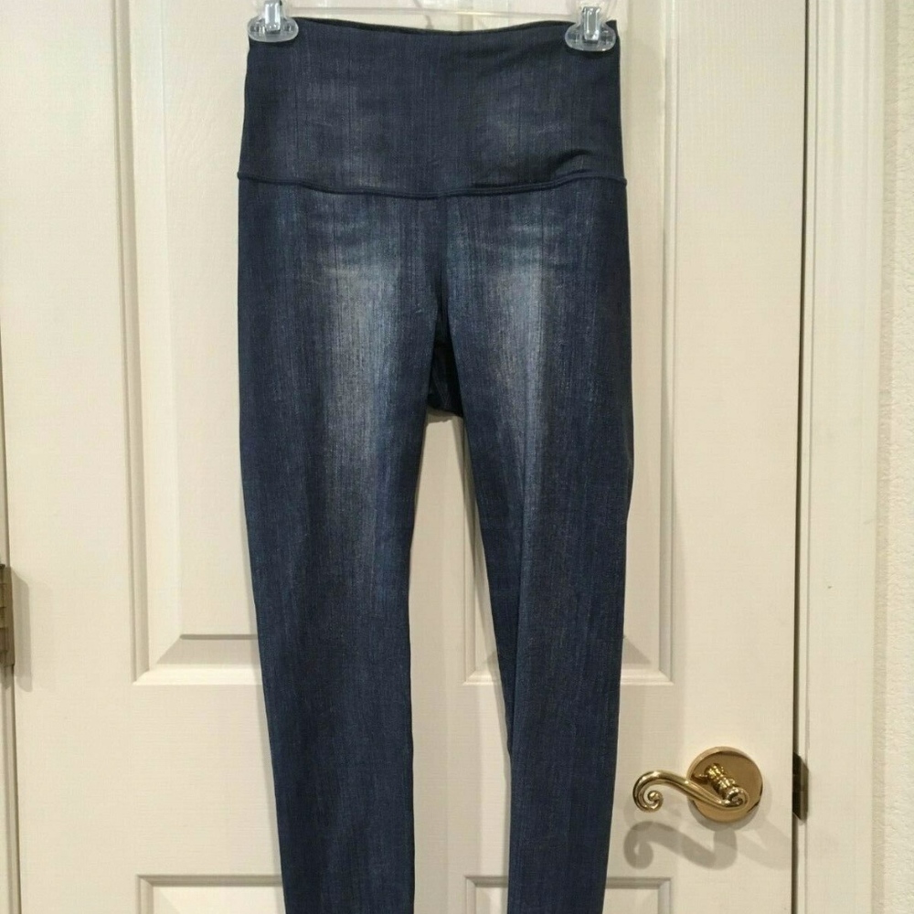 Women's Lucy IndiGO denim like leggings sz S NWOT
